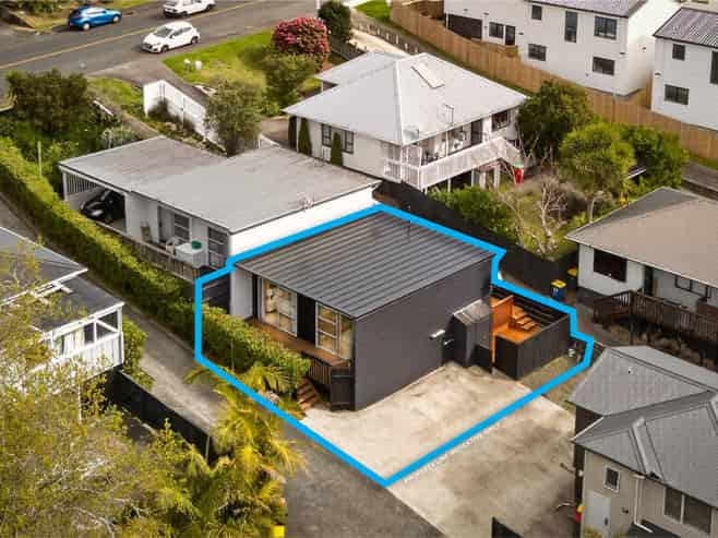 68b Colwill Road, Massey