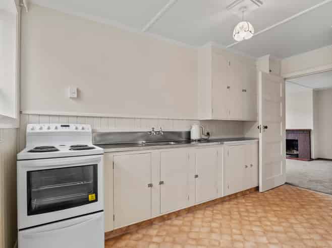 3 Freyberg Avenue, Sawyers Bay