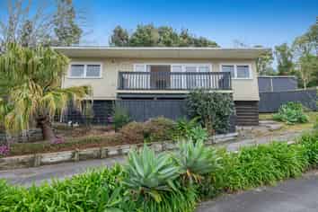 548 Whangaparaoa Road , Stanmore Bay