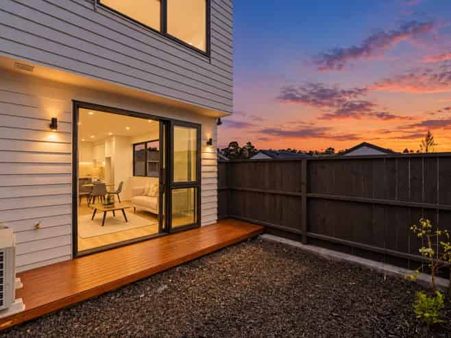 3/137 Moore Street, Hillcrest