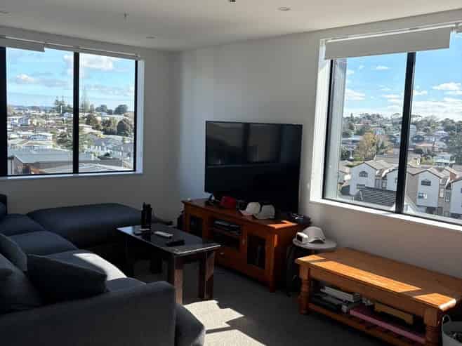 407/7 Rauemi Way, Te Atatu South