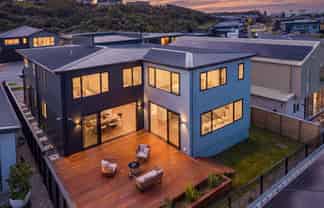 55 Streamview Way, Long Bay