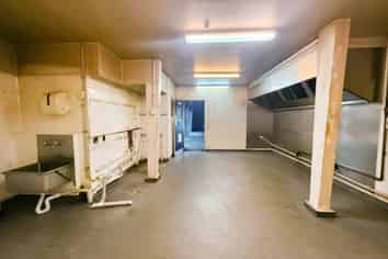 VACANT RESTAURANT
