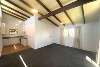 11B Brierley Place, Marfell