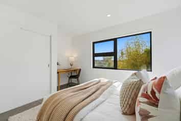 7/137 Moore Street, Hillcrest