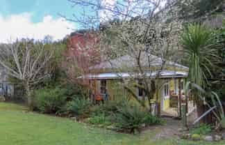 25 Andersen Street, Reefton