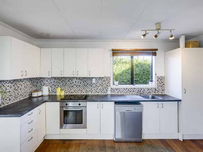 33 Bowling Road, Greenmeadows