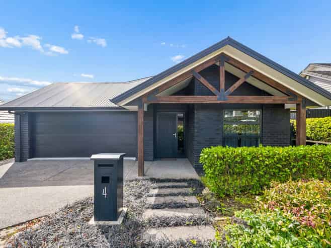 4 Walter Lawry Road, Paerata