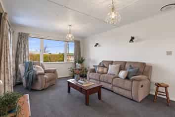 231 Lumsden Place, Akina