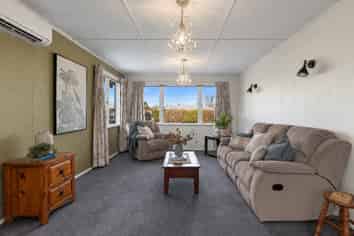 231 Lumsden Place, Akina