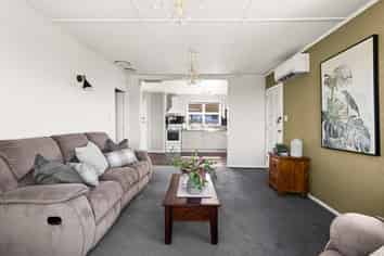 231 Lumsden Place, Akina