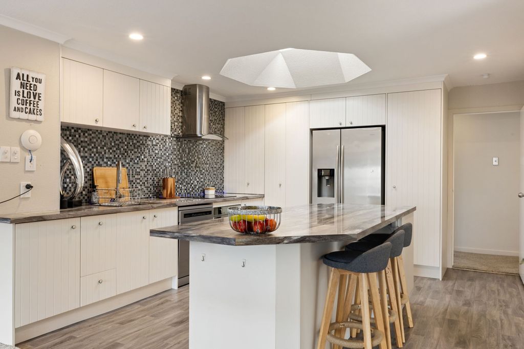 Location, Distinctive & Enchanting 2