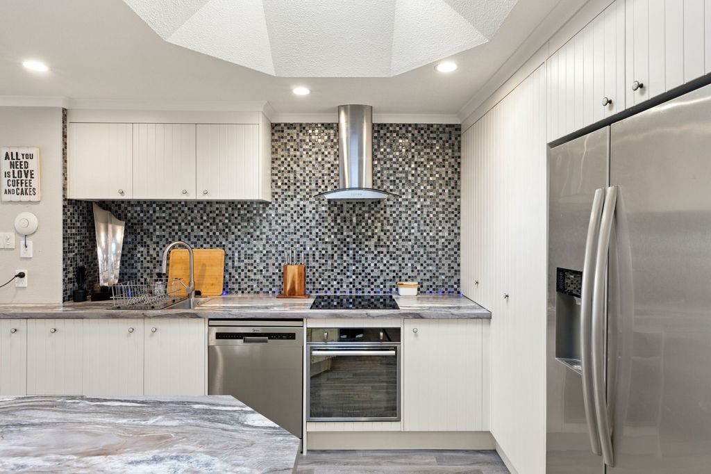 Location, Distinctive & Enchanting 5