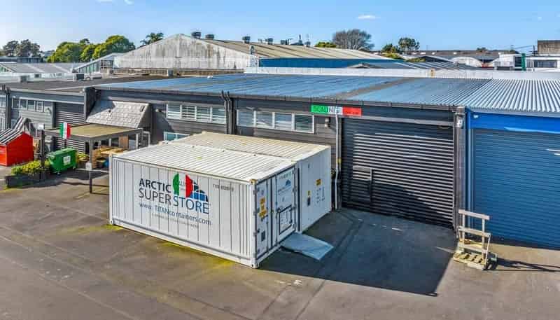  Units 3 & 4, 10 Olive Road, Penrose