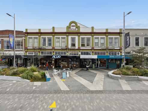 Prime CBD mixed-use investment with 33 carparks.