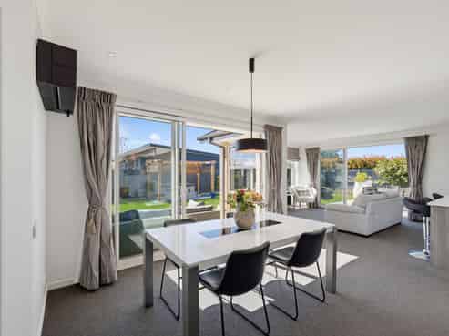 12 Hamlett Drive, Woodend