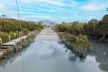 3637 Kaipara Coast Highway, Glorit