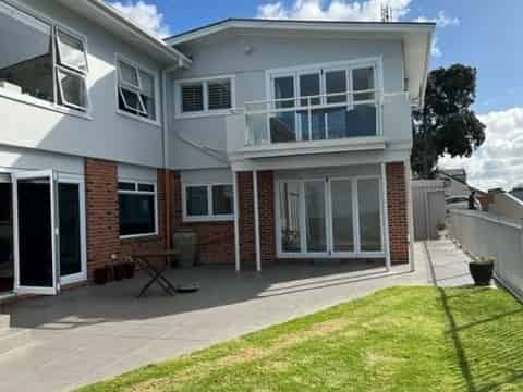 Auckland - Address withheld
