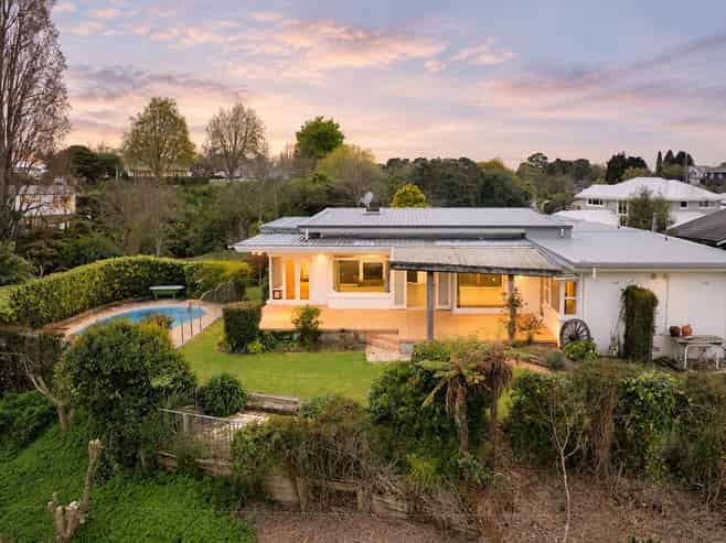 27 Riverview Terrace, Fairfield