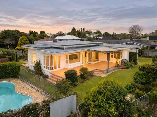 27 Riverview Terrace, Fairfield