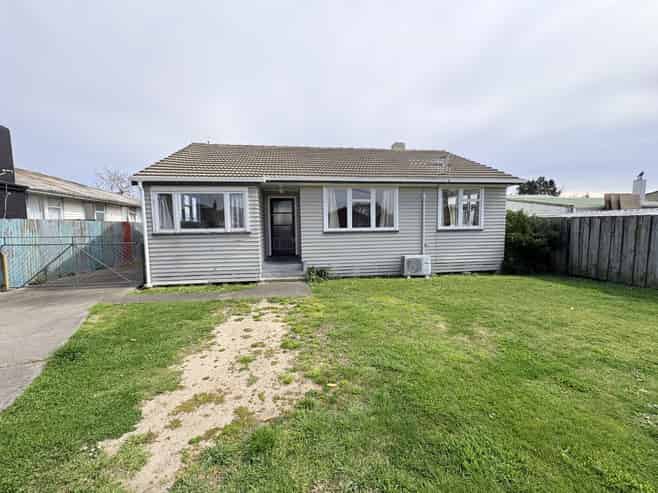 64 Lipscombe Crescent, Havelock North