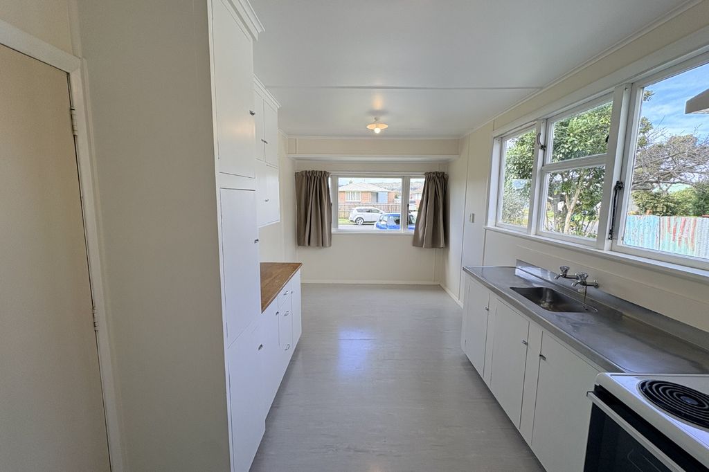2 Bedroom Home Recently Refreshed 2