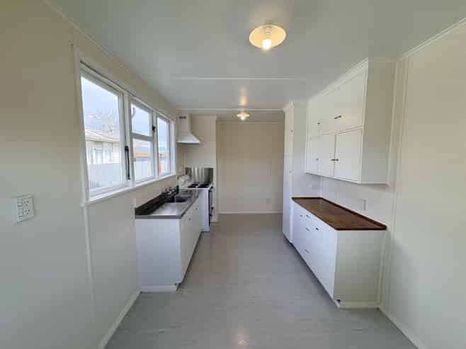 64 Lipscombe Crescent, Havelock North