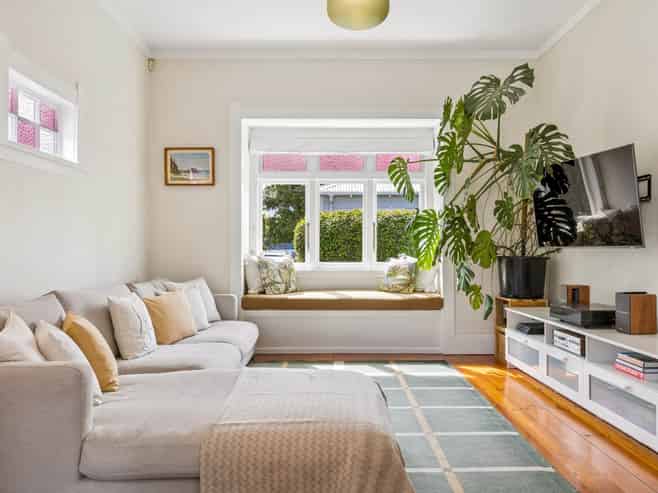 1B Segar Avenue, Mount Albert