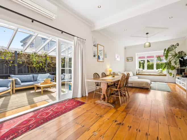 1B Segar Avenue, Mount Albert