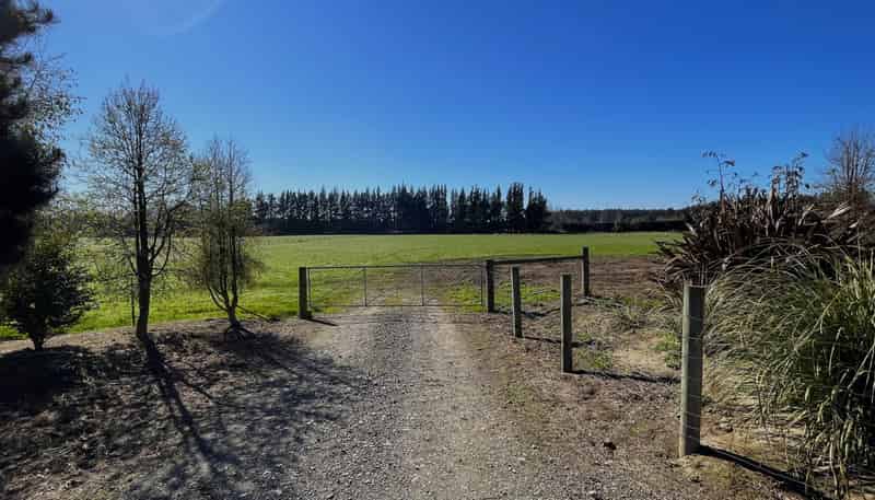 185 McIntoshs Road, Fernside