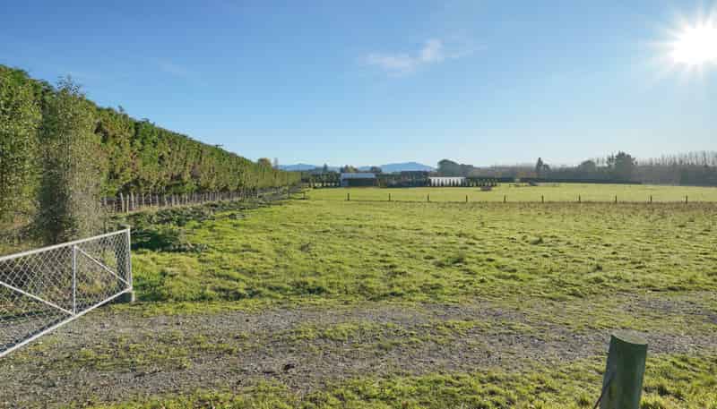 185 McIntoshs Road, Fernside