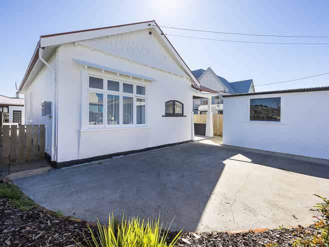 106 Victoria Road, Saint Kilda