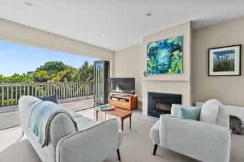 5 Newton Road, Oneroa