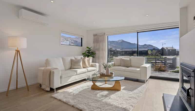 5 Wallace Place, Wanaka