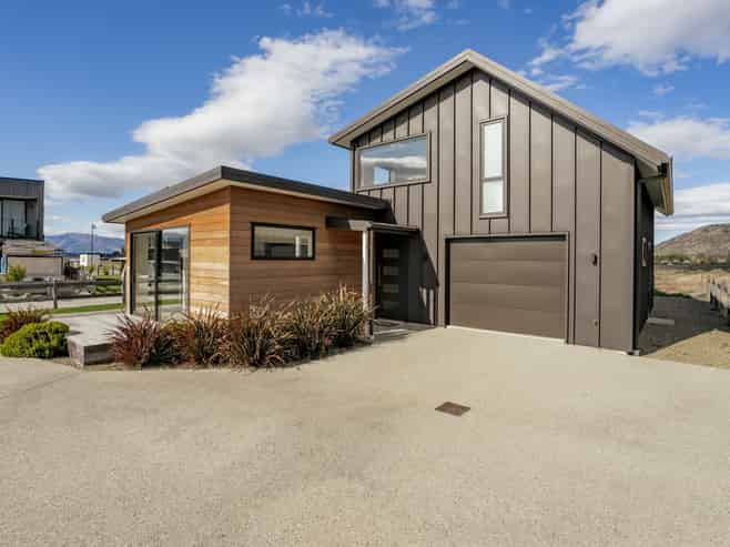 5 Wallace Place, Wanaka