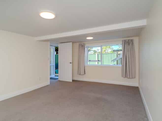 32 Espin Crescent, Karori
