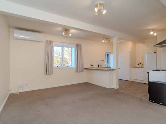 32 Espin Crescent, Karori