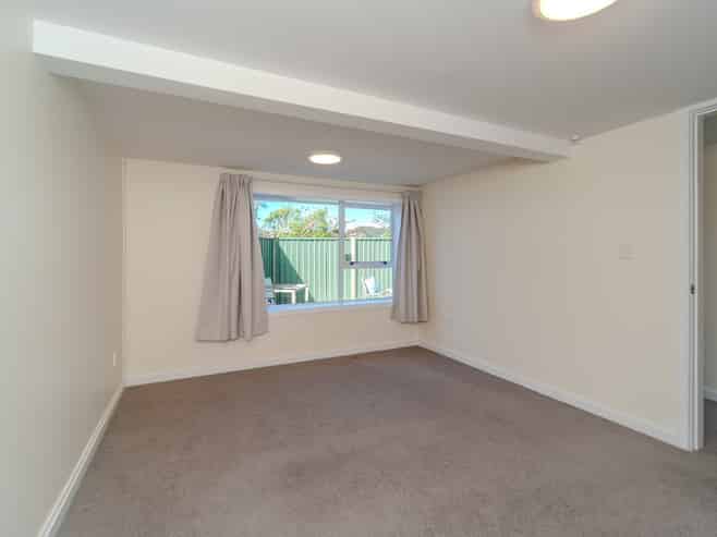 32 Espin Crescent, Karori
