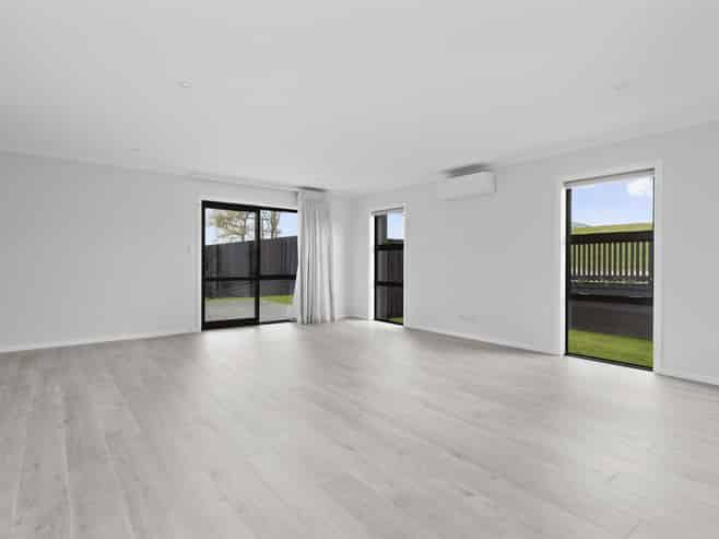 8 Akakura Terrace, Fitzroy
