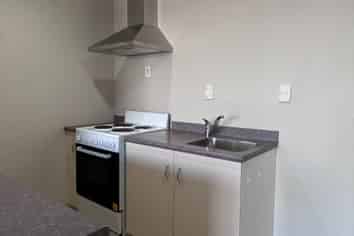 10/6 Airborne Road, Albany