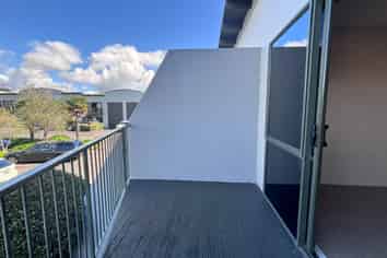 10/6 Airborne Road, Albany