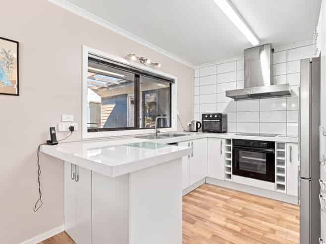 1A Glendermid Close, Sawyers Bay