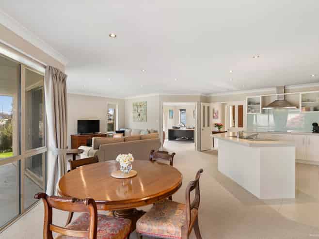 11 Ripple Grove, Waiuku