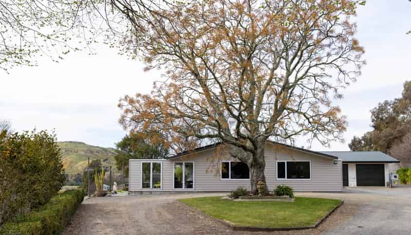 165 Lower Flag Range Road, Sherenden