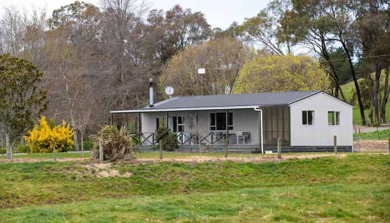165 Lower Flag Range Road, Sherenden