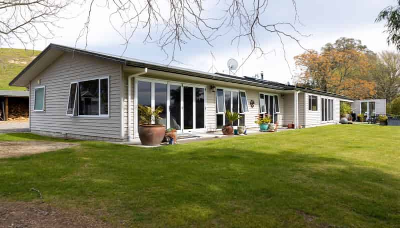 165 Lower Flag Range Road, Sherenden