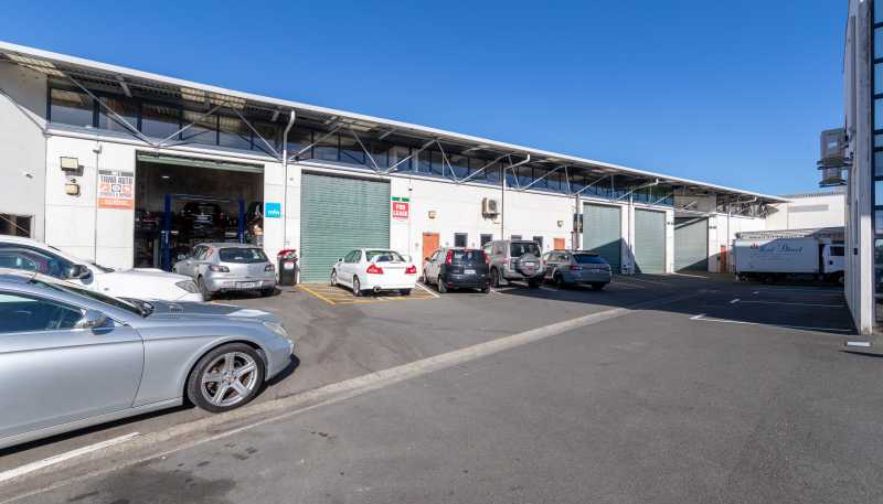 98 Main Road, Tawa