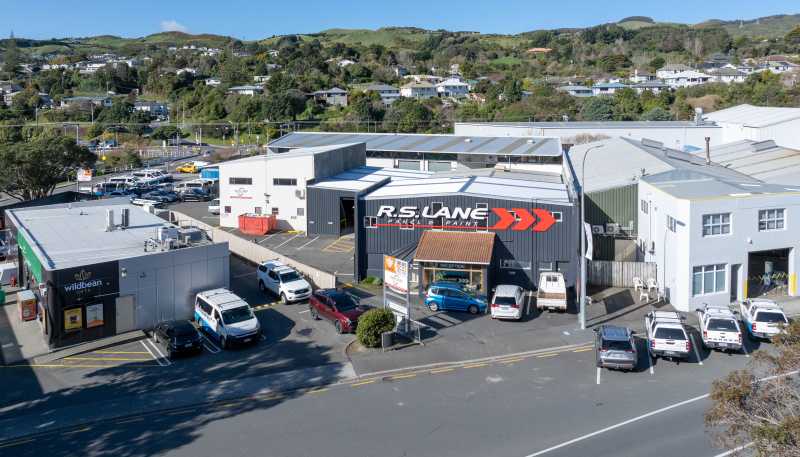 98 Main Road, Tawa