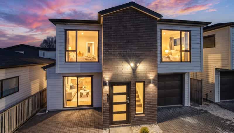17B Rangitiki Crescent, Lynfield