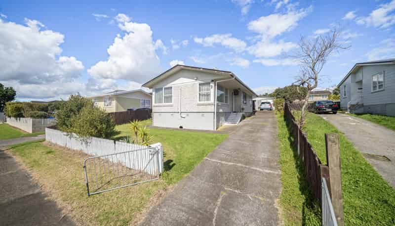 52 Kemble Close, Mangere